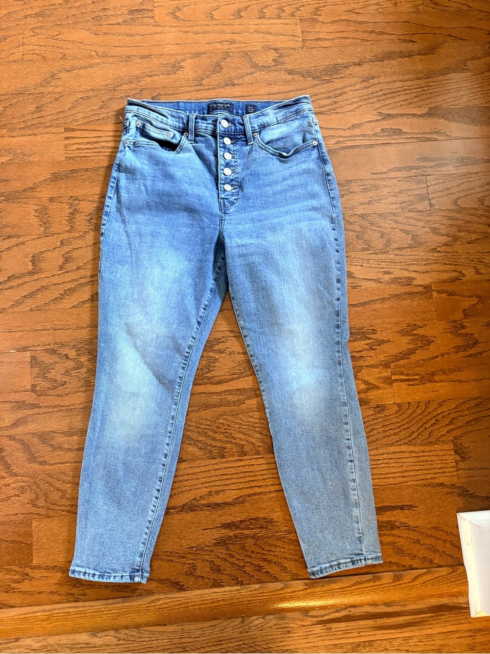 Lucky Brand Light Blue High-Rise Button-Fly ankle Jeans size 31 size 12
